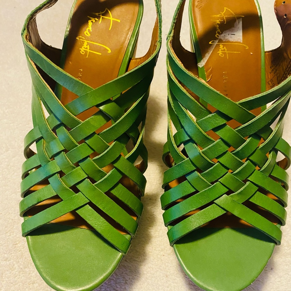 Brand New Wedges By FRANCO SARTO - Size  5.5 M - Wedge Height 4.5” - box 19 - Picture 4 of 5